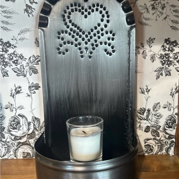 Primitive Home Interiors Metal Candle Sconce - Picture 2 of 8